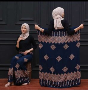 Komplit jaya olshop - sarung batik wanita sarung batik gloyor sarung batik wanita motif terbaru sarung wanita sarung santri putri sarung cewek sarung santri putri sarung Aqil gloyor
