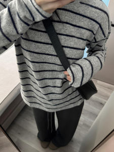 เสื้อยืดคอกลมแขนยาวลายทางอเมริกัน ทรงหลวม นุ่ม ใส่ได้หลายชั้น เสื้อเชิ้ตผู้หญิง ฤดูใบไม้ร่วง 2025 แฟชั่นลำลอง