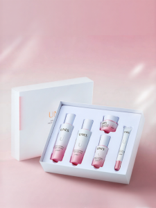 UNES | Skin Revitalizing Anti-Wrinkle Skincare Set