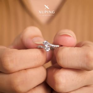 Xuping Cincin Mata 2 Motif Baris Fashion Wanita