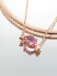 🖤Swarovski🖤Gema 520 Candy Series สร้อยข้อมือพลอยสีชมพูโรสโกลด์ สร้อยข้อมือแฟชั่นสตรีเงินแท้ 925 (SZ-FHS34658) สร้อยข้อมือคู่รักสไตล์ดีไซน์คลาสสิก ของขวัญพิเศษสำหรับแฟนหรือแฟนของคุณ