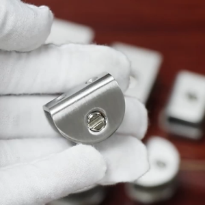 Jepitan Kaca Oval dan Kotak Ambalan Rak Kaca Braket Penjepit Sekat Kaca Stainless