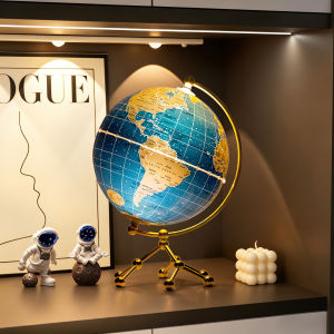 Kisstyle | Luxury Lighted Globe Desk Ornament