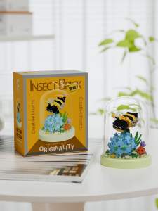 พร้อมส่งในไทย ตัวต่อนาโน - CLC - Flower & Insect ตัวต่อนาโนดอกไม้แมลงพร้อมฝาครอบ