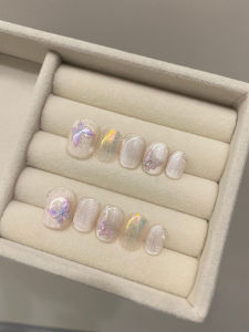 Glimmering Cat Eye Color Gradient Butterfly Wing Rhinestone Decorated Pure Desire Daily Simple Nail Art Wearable False Nails