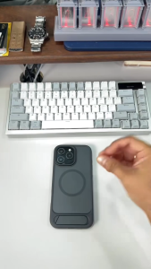 Ốp lưng nhám từ tính giá đỡ StandMate™cho iPhone 17 Pro Max / 16 Pro Max Likgus Beta Stand Magnetic chống va đập - Viền TPU mặt lưng PC nhám chống ố vàng đệm khí chống sốc 4 góc viền nhô cao bảo vệ camera