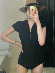 Áo Bơi Liền Thân Tam Giác Lặn Có Khóa Kéo Thon Gọn Màu Đen Hàn Quốc Đồ Bơi Nghỉ Dưỡng Suối Nước Nóng Che Bụng Kín Đáo Bờ Biển Nữ