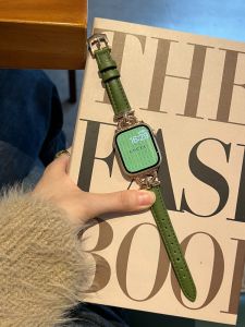 [Spring Limit] Suitable for Apple Applewatch9/8 Strap Iwatch7/6/5/4/3/2/1SE/Ultra Accessible Luxury Original Genuine Leather Classy Girls Watch New Wristband