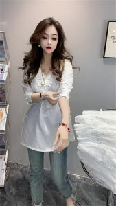 Retro Chinese Style T-Shirt Womens Loose Fit Lace Splicing Slimming Button Detail V-Neck Mid-Length Summer New Fashion