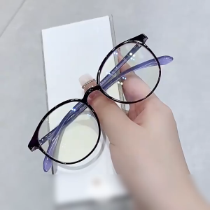 Cermin Mata Anti-Cahaya Biru Fesyen Gaya Korea Reading Glasses Anti-Radiasi Cermin Mata Baca untuk Rabun Dekat Darjah+100° to +400°