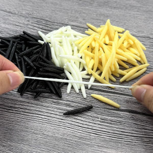 100Pcs Lifelike Soft Plastic Maggot Lures Artificial Worm Bait for Panfish Perch Walleye Fishing Gear for Freshwater Saltwater