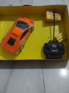 Mobil RC Remote control lampu LED ada cars dan kuning skala 1 : 18