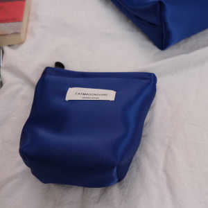 Túi Đựng Đồ Trang Điểm Bằng Vải Satin Cao Cấp Túi Đựng Đồ Vệ Sinh Cá Nhân Dung Tích Lớn Túi Đựng Đồ Cầm Tay Màu Hồng Túi Đựng Đồ Đa Năng