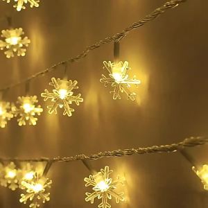 Battery Powered LED Snowflake String Lights 10/20/40 Fairy Garland Christmas Decorative Lighting for Home Wedding Party Decor