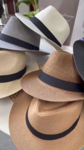 หมวกทรงปานามาคาดสีดำ [รุ่นB039] กันแดดไปเที่ยวทะเล พร้อมส่งจากไทย