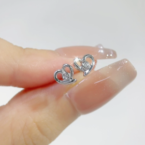 LAZO DIAMOND Love Swirl Diamond Stud Earrings in 375/9K White Gold