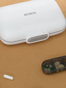 Ecoco 7 days Pill Box Organizer Case for Travel 21 Transparent Compartments 3 Times Daily Medication
