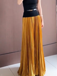 MANMI | Elegant and Premium Gold Pleated Skirt