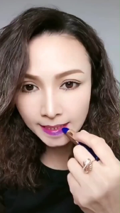 ลิปเปลี่ยนสีตามอุณภูมิ ลิปสติกดอกกุหลาบสีฟ้า ลิปสติกเปลี่ยนสีตามอุณหภูมิ ให้ความชุ่มชื้น สีไม่แห้ง ติดทนนาน ลิปสติกกันน้ำและกันน้ำมัน ลิปสติกเปลี่ยนสีได้สูง【Blue Rose Lipstick】