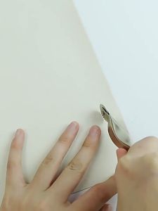 ที่กลิ้งผ้า กดรอยผ้า ฟันแหลม ด้ามไม้ ยาว 15 cm.