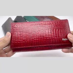 แบรนด์หนังแท้สองพับยาวกระเป๋าสตางค์ผู้หญิง 2024ins ฤดูร้อนแฟชั่นใหม่ออกแบบเฉพาะกลุ่มพรีเมี่ยมพื้นผิวระเบิด GDSS กระเป๋า กระเป๋าสตางค์