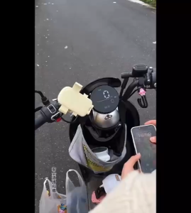 มาใหม่ ที่วางโทรศัพท์ จักรยาน/มอเตอร์ไซค์ ที่จับกระจก จับแฮนด์ สีพาสเทล แข็งแรง ทนทาน อลูมิเนียม