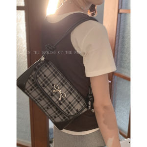 Carle Summer 2024 New Womens Underarm Bag French Style Handbag Multifunctional Crossbody Bag Casual Scenario