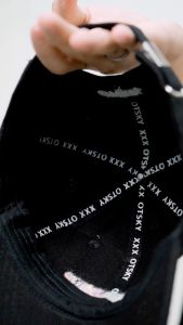 Otsky Topi Pria Polo Font Monster Black Premium