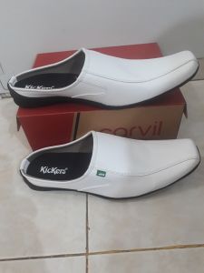sepatu selop putih / sepatu selop pria / sepatu bustong putih / sepatu selop habib bahar bagus lembut dan nyaman