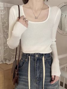 เสื้อถักคอเหลี่ยมแขนยาวผู้หญิงฤดูใบไม้ร่วงฤดูหนาว 2025 เสื้อชั้นในทรงเข้ารูประดับไฮเอนด์ใหม่ เสื้อเชิ้ตฐานสำหรับใส่ในฤดูใบไม้ผลิ