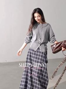 Flattering Slimming Flared Skirt with Unique Design
