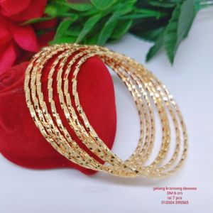 Gelang Tangan Kroncong Wanita Titanium Xuping Perhiasan Aksesoris Lapis Emas Tahan Lama Anti Karat