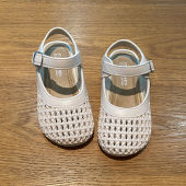 Girls Hollow out Head Cover Slippers Summer Outdoor Wear Anti-Slip Princess Shoes Soft Bottom Weave Fashionable Sandals