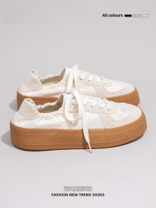 Warrior | รองเท้าผ้าใบผู้หญิง Warri Retro ระบายอากาศเบาๆ นุ่มสบาย กันลื่น รองเท้าผ้าใบสไตล์จีน ทรงหนา สีขาว