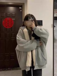 Womens Thickened Fleece Lambskin Open Cardigan Hoodie Jacket Autumn Winter New Style Fluffy Lined Casual Comfortable Cotton Sweatshirt