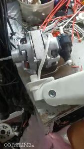 MOTER B4-47W PHỤ KIỆN ĐẦY ĐỦ