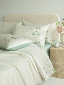 shui yang | Embroidered Long-staple Cotton Bed Sheet Set
