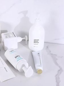 Creamy Wall-Mounted Drill-Free Bathroom Organizer