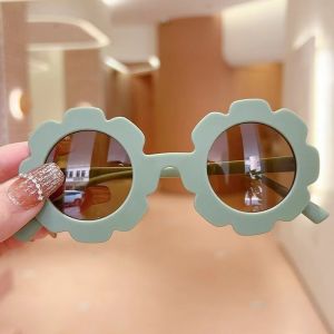 2025 Baby and childrens glasses shooting props cream fashion dressing props sunglasses cute sun shading travel sun protection