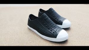 ​ สลิปออน รองเท้าใส่ลุยน้ำ แจ้งรองเท้าลำลองรองเท้าชายหาดกันน้ำ  แบบสวม  36-45 ขายดี 131