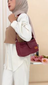 Tas Selempang Bahu Sling Bag Vior Nirmala Anti Air Tali Panjang Terbaru