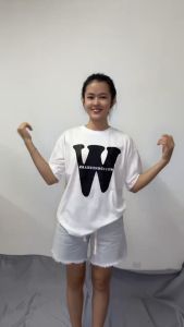 เสื้อยืดแฟชั่น Casual ดีไซน์โลโก้ใหญ่ สำหรับทุกเพศ วัสดุผ้าลินิน สีขาว สไตล์เรียบหรู