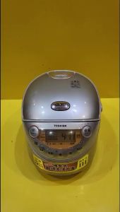 Nồi cơm nội địa Nhật cao tần (IH) Toshiba RC-6XK (0.63L) (003027)_Hàng nội địa Nhật đã qua sử dụng điện 100V