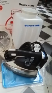 bàn là hơi nước treo bình màu trắng đỏ SiLver staR