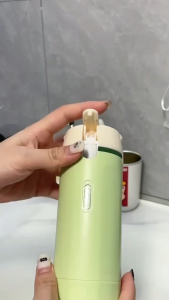 Travel Bottle Four-in-one Shower Gel Shampoo Makeup Remover Facial Cleanser Shampoo