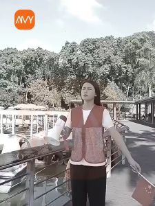 (ส่งฟรีทั่วไทย) ลำโพงพกพา ไมค์ช่วยสอน เครื่องขยายเสียง ลำโพงช่วยสอน ไมค์ลอย โทรโข่ง พร้อม bluetooth ไมค์ช่วยสอน ไมค์พกพา โทรโข่ง วิทยุ (จัดส่งจากประเทศไทย)