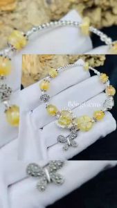 vòng tay nữ đá thạch anh tóc vàng tự nhiên mix charm bạc cao cấp và charm bướm hồ điệp thạch anh tóc vàng vip cỏ 4 lá thạch anh tóc vàng vòng tay đá phong thủy hợp mệnh thổ mệnh kim trang sức thiết kế đủ hóa đơn thẻ bảo hành