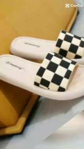Sandal Slop Wanita Motif Catur Terbaru