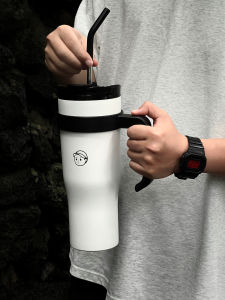 Finerworld Large Capacity Insulated Water Bottle Straw Cup for Men And Women Fitness Drinkware Japanese Style Stainless Steel