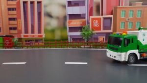1:16 Multifunction Garbage Inertia Truck with Music Lights and Moving Parts Perfect Gift Toy for Kids